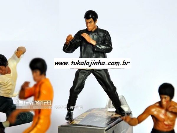 Boneco Bruce Lee - UNIFORME PRETO  (UNIDADE) - BANDAI